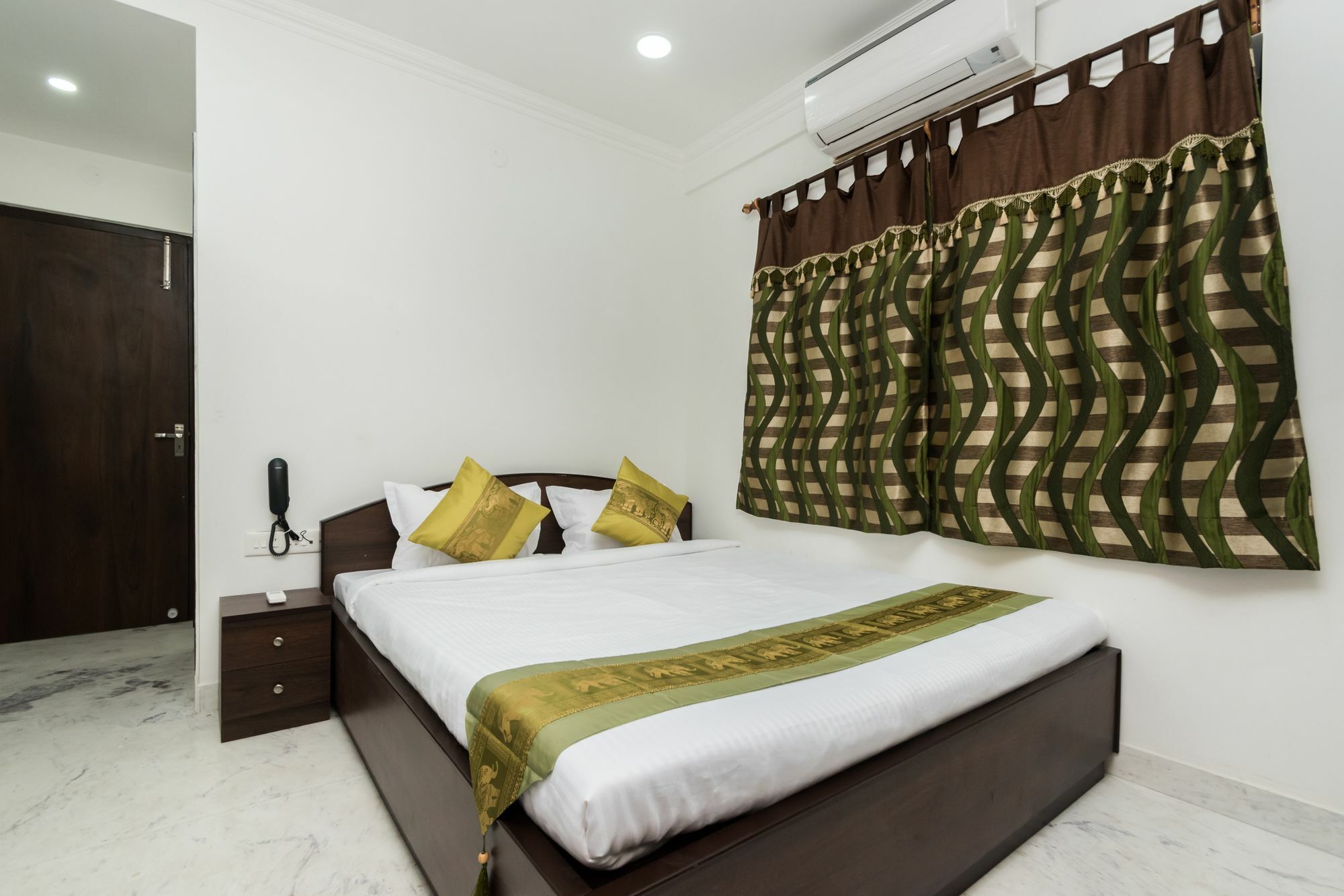 Super Hotel O New Town Near Axis Mall Formerly Spandan Inn Calcutta Eksteriør billede
